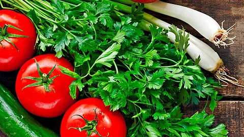 Coriander, tomato price drop, hingoli