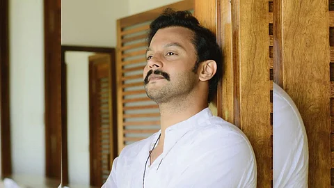 Adinath Kothare Video: जेनमाला फोन केल्यानंतर खूप रडला; आजीच्या आठवणीत आदिनाथ कोठारेला भावना अनावर