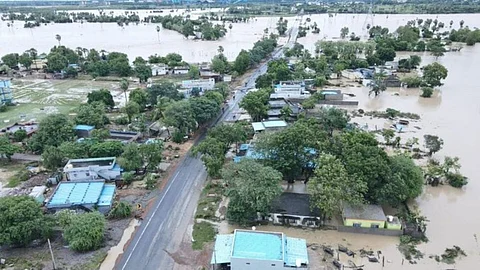 Gadchiroli Flood, gadchiroli nagpur highway, gadchiroli charmoshi highway