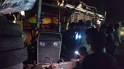 Jalna Accident News Tractor collides with bike; Three people died on the spot