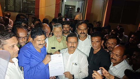 mla rajesh tope andolan for water in jayakwadi dam