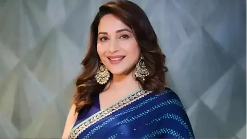 Madhuri Dixit Net Worth : बॉलिवूडची ‘धकधक गर्ल’ माधुरी दीक्षित ‘इतक्या’ संपत्तीची मालकीण! जाणून घ्या नेटवर्थबद्दल