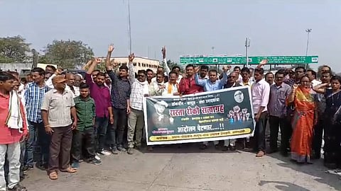 swabhimani shetkari sanghatana rasta roko andolan at nagpur amravati highway