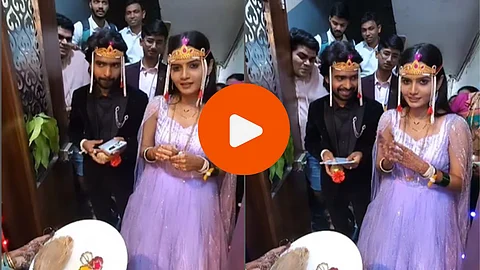 Kshitija Ghosalkar Ukhana Video