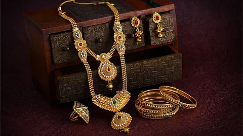 Today's Gold Silver Rate, (28th February 2024) Today's Gold Silver Price In Maharashtra in Marathi