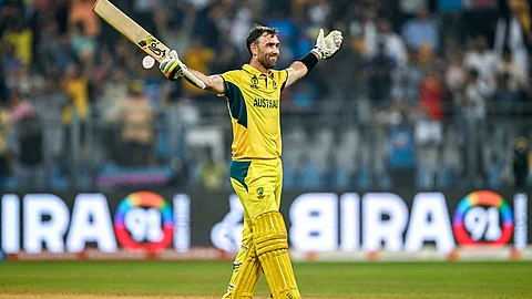 Glenn Maxwell: मॅक्सवेलने केली हिटमॅन रोहितची बरोबरी; २००च्या स्ट्राईक रेटने ५० चेंडूत ठोकलं शतक