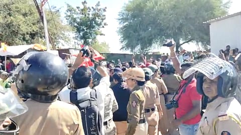 stone pelting incident vishrant nagar while removing encroachment chhatrapati sambhajinagar