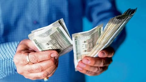 Govt Employees Salery