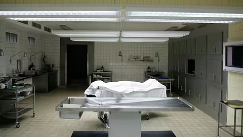 Mumbai Hospital: रुग्णालयाचा निष्काळजीपणा; कुटुंबीयांकडे पाठवला दुसऱ्याच व्यक्तीचा मृतदेह, स्मशानभूमीत सत्य आलं समोर