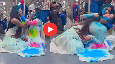 Delhi Metro Viral Video: