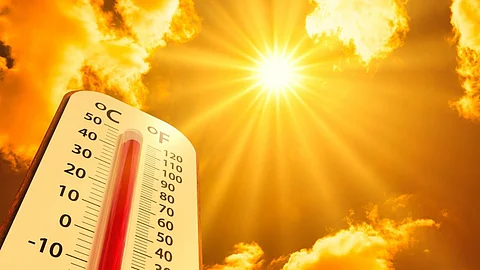 Jalgaon Temperature : जळगाव जिल्हा उन्हाने तापला; जिल्ह्यातील सर्वच शहरातील तापमान ४२ अंशाच्या वर 