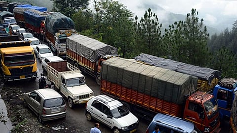 kannad outram ghat closed for all types of vehicles from today sambhajinagar