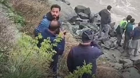 Srinagar Accident New