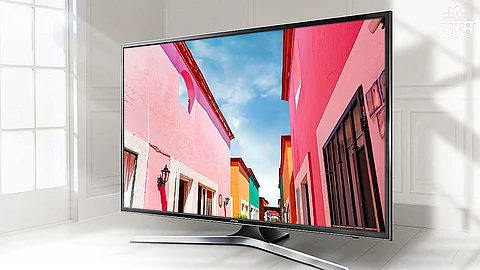 50 इंचाचा Smart TV मिळतोय अर्ध्या किंमतीत, 25000 रुपयांपेक्षा कमी किमतीत खरेदी करण्याची संधी