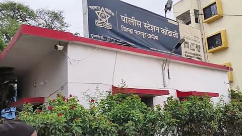 Nagpur Crime: तिकीटावरुन वाद.. धावत्या बसमध्ये प्रवाशाचा कंडक्टरवर चाकू हल्ला; नागपुरमधील घटना