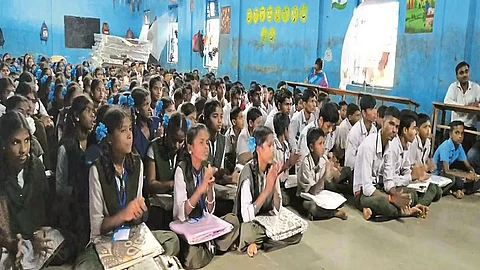 Summer vacations: शालेय विद्यार्थ्यांसाठी आनंदाची बातमी; राज्यातील माध्यमिक व उच्च माध्यमिक शाळांना उन्हाळी सुट्टी जाहीर