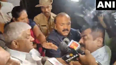 मोठी बातमी! बलात्कार प्रकरणातील आरोपी एचडी रेवन्ना यांना एसआयटीने घेतलं ताब्यात