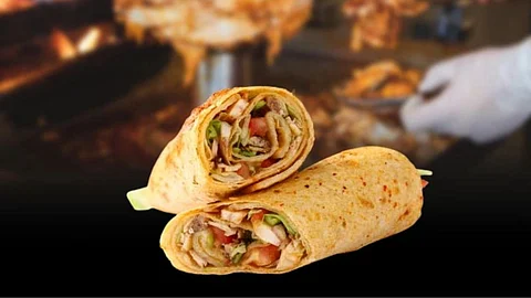 Chicken Shawarma: पोटदुखी अन् उलट्या, चिकन शोरमा खाल्ल्याने ५ मुलांना विषबाधा; उरणमध्ये खळबळ