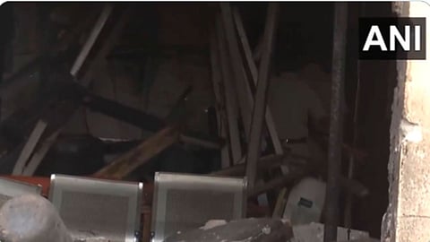 Delhi Hospital Fire: बेबी केअर सेंटरचा मालक नवीनला अटक,आगीत ७ बालकांनी गमावला जीव