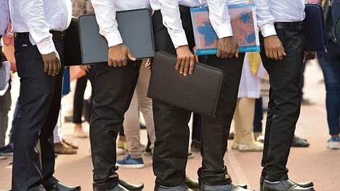 Mumbai Marathi People Jobs: नोकरीसाठी मराठी माणूस नको,पोस्ट व्हायरल झाल्यानंतर कंपनीने मागितली माफी; काय आहे प्रकरण