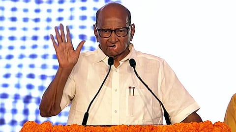 Sharad Pawar News: 'हे धक्कादायक, पालकांनी विचार करावा', अभ्यासक्रमात मनुस्मृती, श्लोक समावेशाच्या चर्चांवर शरद पवारांचे विधान
