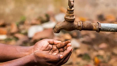 Hingoli Yavatmal Water Crisis: पाण्यासाठी वसमतमध्ये महिलांचा पालिकेवर हंडा मोर्चा; वणी शहरातही बारा दिवसाआड पाणी पुरवठा