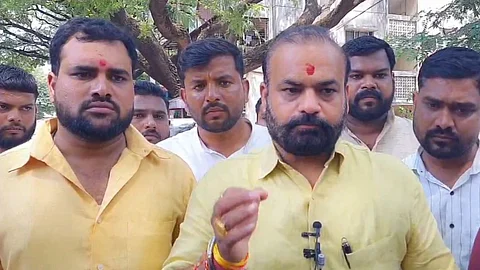 shivpratishthan yuva hindustan demands to close cafes with private spaces in sangli