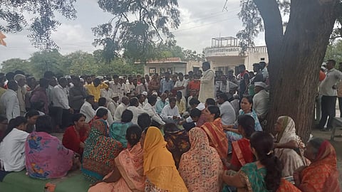 Sambhajinagar News: आई-वडिलांचा सांभाळ न करणाऱ्या मुलांना चपराक, यापुढे ग्रामपंचायतीची दारे बंद