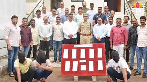 satara police arrested youths of nagar and beed for stealing gold chains in udayanraje bhosale rally