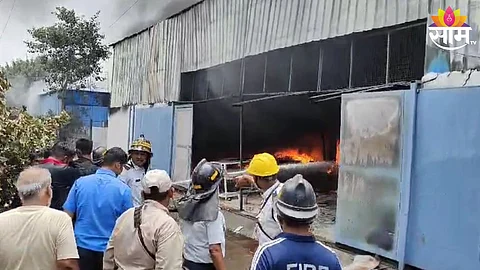 fire breaks out at factories in kalewadi near pimpri chinchwad