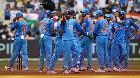 Kedar Jadhav Retirement: T-20 WC सुरु असताना स्टार मराठमोळ्या क्रिकेटपटूची धोनी स्टाईलने निवृत्तीची घोषणा