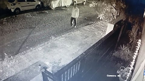 Chhatrapati Sambhaji Nagar: रस्त्याच्या कडेने चालणाऱ्या व्यक्तीला कारने चिरडले, घटना CCTV मध्ये कैद