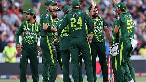 IND vs PAK Cricket Fan: ट्रॅक्टर विकून भारत-पाकिस्तान सामन्याचं तिकीट घेतलं; आता पश्चातापाची वेळ