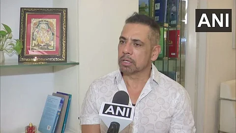 Robert Vadra: सोनिया गांधींच्या जावईची संसदेत होणार एंट्री? राजकारणातील प्रवेशाबाबत रॉबर्ट वाड्रा यांचं सूचक वक्तव्य