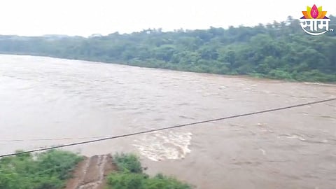 rain hits konkan jagbudi river water level increased