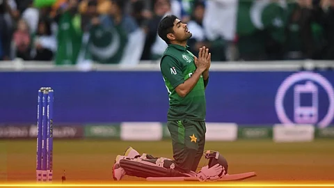 IND vs PAK: 'भीती तर वाटणारच ना..', भारत- पाकिस्तान सामन्याआधीच बाबर आझम टेन्शनमध्ये