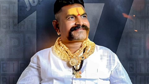 वरळी स्पामध्ये पोलिसांच्या खबऱ्याची हत्या; अंगावरच्या २२ टॅटूमधून शोधला आरोपी