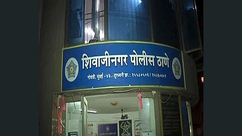 Mumbai News: धक्कादायक! अंथरुणात लघवी केल्याने आई संतापली, पोटच्या मुलीला दिले चटके