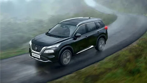Nissan X-Trail: Nissan ची नवीन SUV लाँच, मजबूत पॉवरट्रेनसह टोयोटा फॉर्च्युनरचा देणार टक्कर
