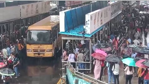 ठाणेकरांचा प्रवास गारेगार होणार; डबल डेकर बसच्या सफारीचाही आनंद घेता येणार