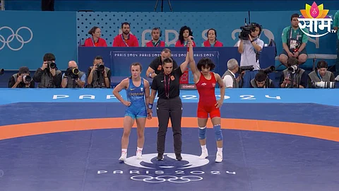 Paris Olympics 2024, Vinesh Phogat: ऐसी धाकड है! विनेश फोगाटचा सेमिफायनलमध्ये प्रवेश