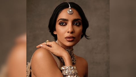 अभिनेत्री शोभिता धुलिपाला