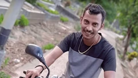 डॉक्टरवर अत्याचार