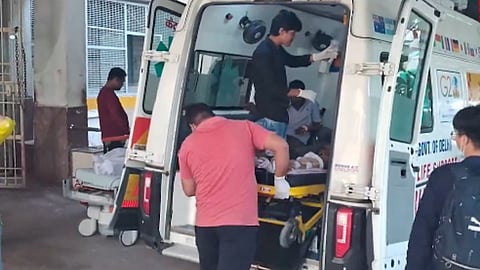 Delhi Footpath Truck Accident