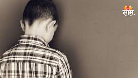 Crime News: धक्कादायक! स्कूल बॅग घरी विसरल्यामुळे शिक्षकाने दिली भयंकर शिक्षा, कपडे काढले अन्....