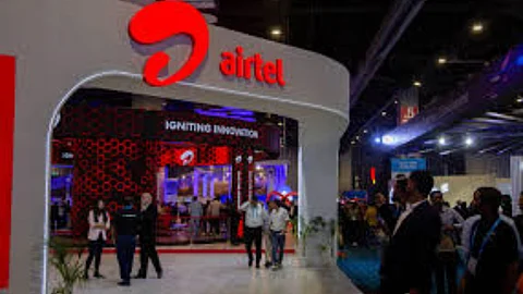 एक नंबर! Airtel ची धमाल ऑफर; 'या' ३ प्लॅन्ससोबत मिळेल ५ लाखांपर्यंतचा फ्री इन्शुरन्स