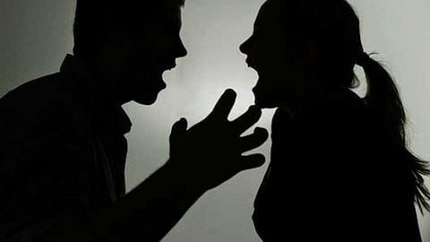 Woman Attacks Husband Private Part