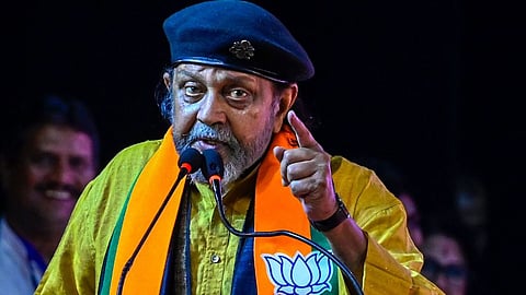 मिथुन चक्रवर्ती पुन्हा गोत्यात, पोलिसांत गुन्हा दाखल; काय आहे संपूर्ण प्रकरण?