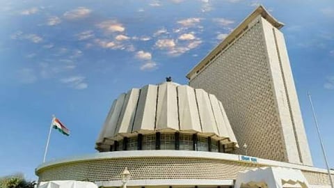 विधीमंडळात विरोधी पक्षनेतेपद असणार का? घटनातज्ज्ञांना काय वाटतं? वाचा