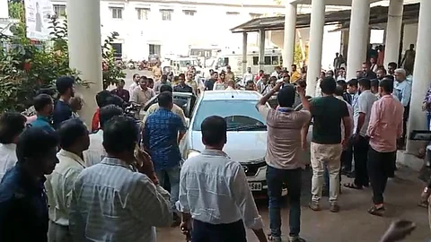 रत्नागिरीतील शाळेत ५३ विद्यार्थ्यांना अचानक उलट्यांचा त्रास; नेमकं काय घडलं? पालकांमध्ये वाढली भीती
